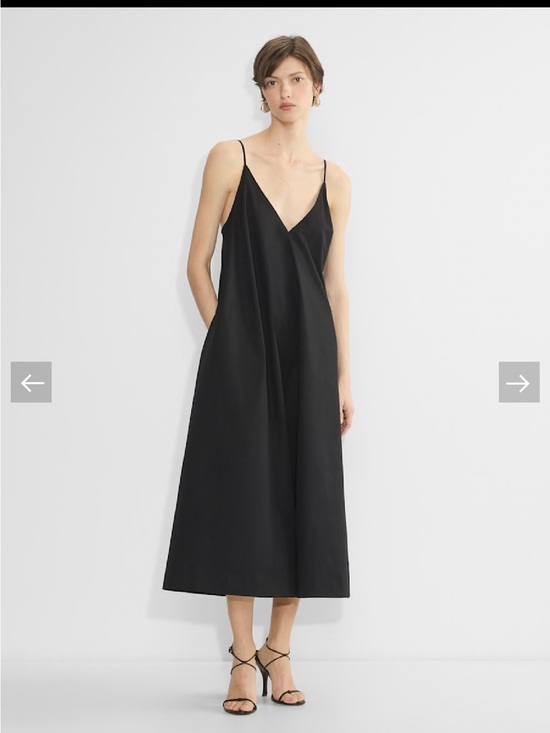 Aritzia Dresses & Skirts - Aritzia Black Midi Slip Dress